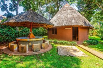 Others 4 Banana Village