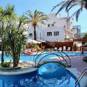 Primary image 1 Hotel Ampuria Inn, โรงแรม & ที่พัก Vilablareix