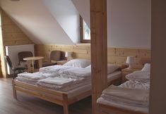 อื่นๆ 2 Willa Grywald