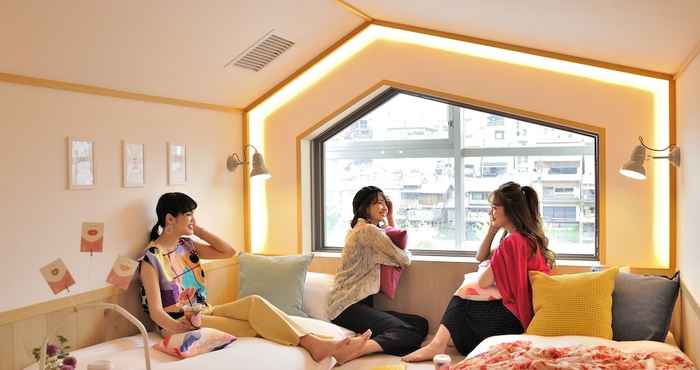 Others CAFETEL KYOTO SANJO for Ladies - Hostel, Caters to Women