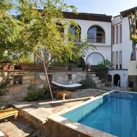 Primary image1St John's House,伊兹密尔別墅