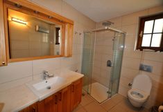 기타 6 Ionia House