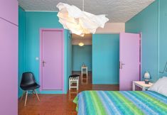 기타 2 THE BONGOS - Socially Conscious Rooms, Part of the room rate goes to charity