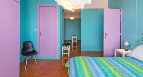 기타 2 THE BONGOS - Socially Conscious Rooms, Part of the room rate goes to charity