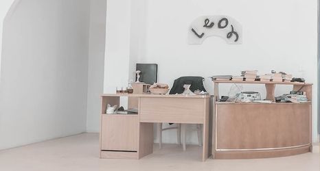 Khác 2 Leon Santorini