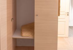 Khác 6 Leon Santorini