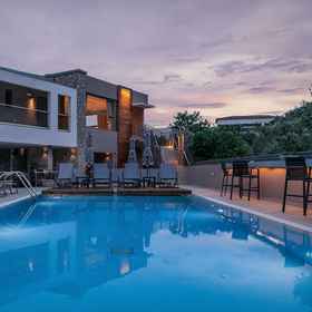 Primary image1KB 阿莫斯飯店 - 僅供成人入住，Kastro Beach飯店