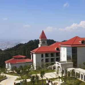 ฮอลิเดย์ เวย์ รีสอร์ท หลูชาน, THB 4,700.93