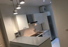 Others 7 Residence Pa omar