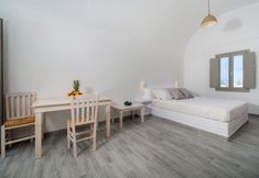 Others 3 Casa Iphigenia