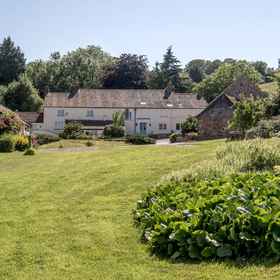 Primary image1帕多史東農莊民宿,Combe Sydenham Hall飯店