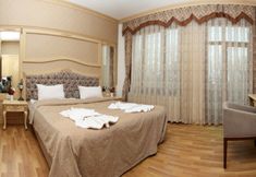 Khác 4 Optimist Hotel