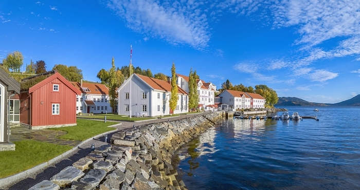 อื่นๆ Angvik Gamle Handelssted - by Classic Norway Hotels