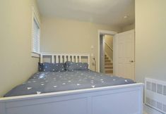 Others 3 Seattle Vacation Home: Off The Wall