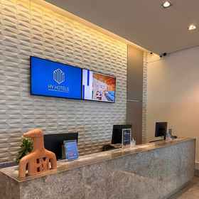 Lobby 1 HY Beach Flats, โรงแรม & ที่พัก โบสถ์นอสซา เซนโญรา ดา มิเซริกอร์เดีย