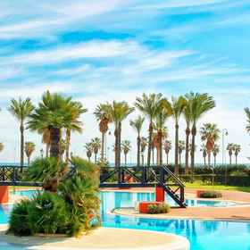 Primary image1Apartamento Urbamar,Meeting Point Language School (Language School)飯店