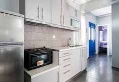 Others 7 Wavedance Accommodation