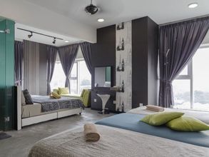 Others 4 KL101 Service Suite at The Scott Garden