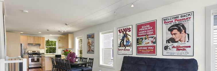 Others Seattle Vacation Home: Graceland