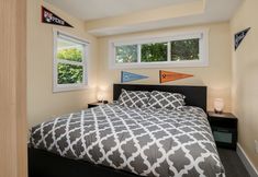 Others 6 Seattle Vacation Home: The Campus