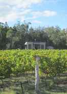 ภาพหลัก Just Red Wines Vineyard Cabins