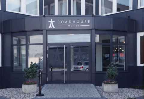 อื่นๆ Road House Hotel