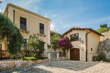 Others Dimora Archimedea