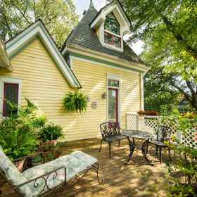 Primary image1甜蜜木槿民宿,Peachtree Center飯店