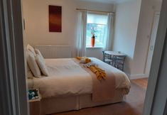 Others 6 Hogwarts Bed and Continental Breakfast