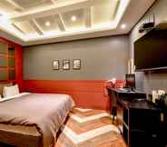 Lainnya 2 French Code Hotel