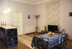 Others 2 Guest House Lile