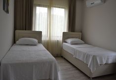 Others 6 Canary Apart