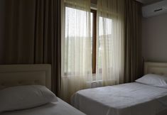 Others 7 Canary Apart