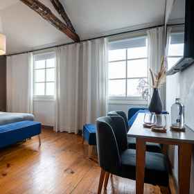 Primary image 1 Santa Catarina FLH Suites, Porto Hotels