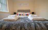 อื่นๆ 3 London Heathrow Serviced Apartments