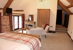 Others 5 Middle Burrow