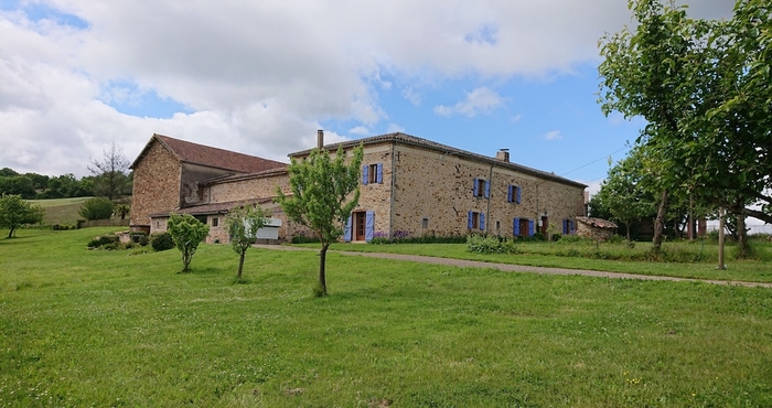 Lainnya Gîtes et Chambres d'Hôtes Peyrecout Tarn