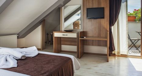 อื่นๆ 2 Kavalali Suites