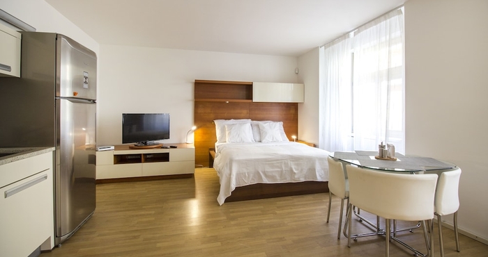 Lain-lain Luxurious Apartment near Prague Castle