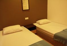 その他 6 34 First Island