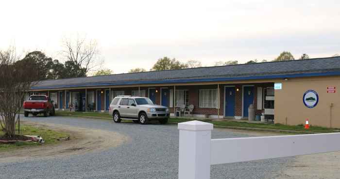 Khác Four Oaks Lodging & RV Resort