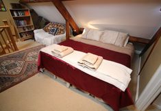 Others 7 The George Inn