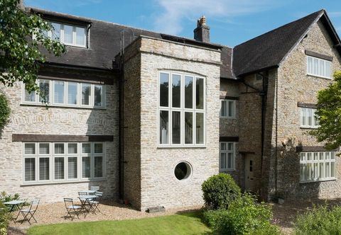 Others Old Parsonage House