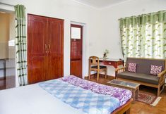 Others 5 GuestHouser 1 BR Bed & Breakfast