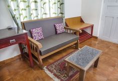 Others 2 GuestHouser 1 BR Bed & Breakfast