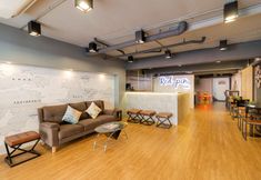 Others 3 Red Pin Inn