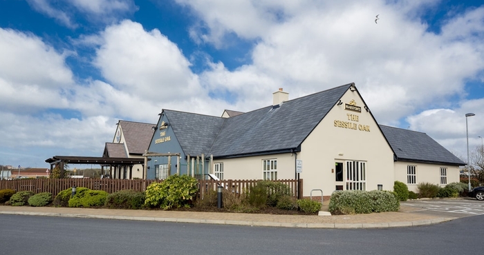 Others Sessile Oak, Llanelli by Marston's Inns