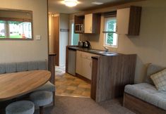 Others 4 Lakeside east