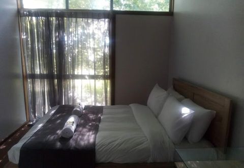 Others Guyra Summit Caravan Park