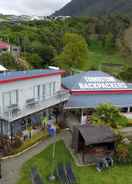 Imej utama Tombstone Motel, Lodge & Backpackers